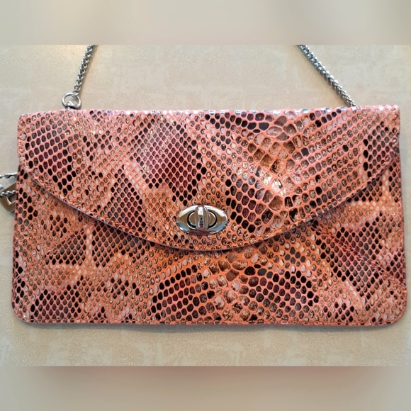 SOREAL NEW YORK Handbags - SOREAL New York crossbody bag